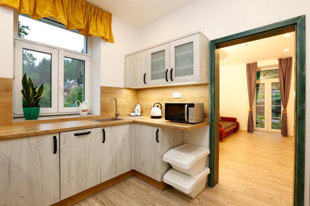 Apartmany Pod Marianskymi Schody Albrechtice v Jizerskych horach Bagian luar foto