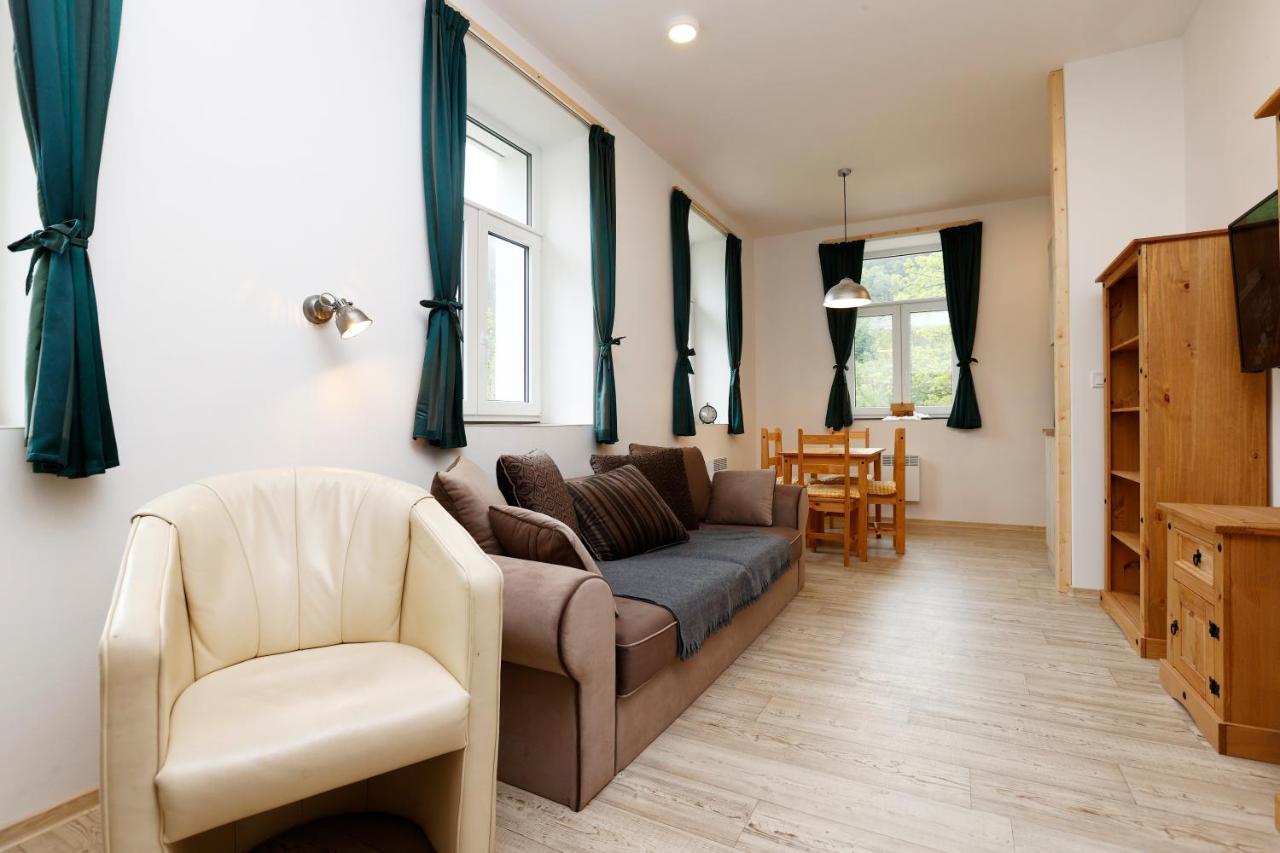 Apartmany Pod Marianskymi Schody Albrechtice v Jizerskych horach Bagian luar foto