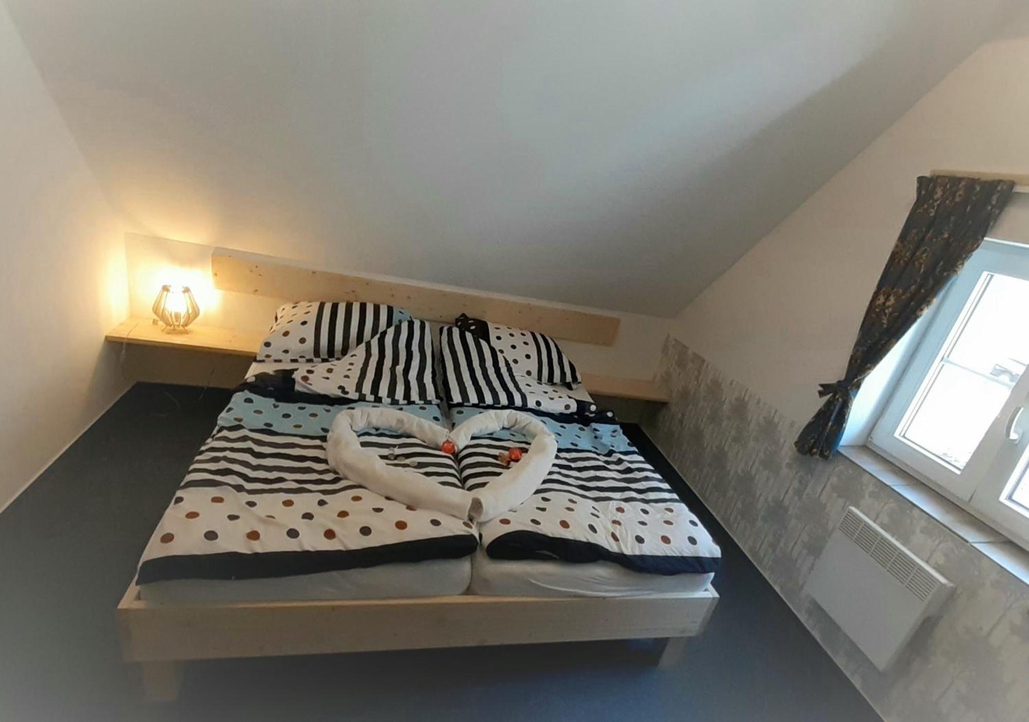 Apartmany Pod Marianskymi Schody Albrechtice v Jizerskych horach Bagian luar foto